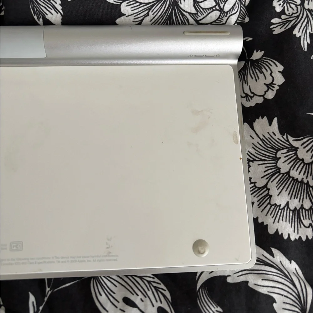 Apple Wireless Bluetooth Keyboard